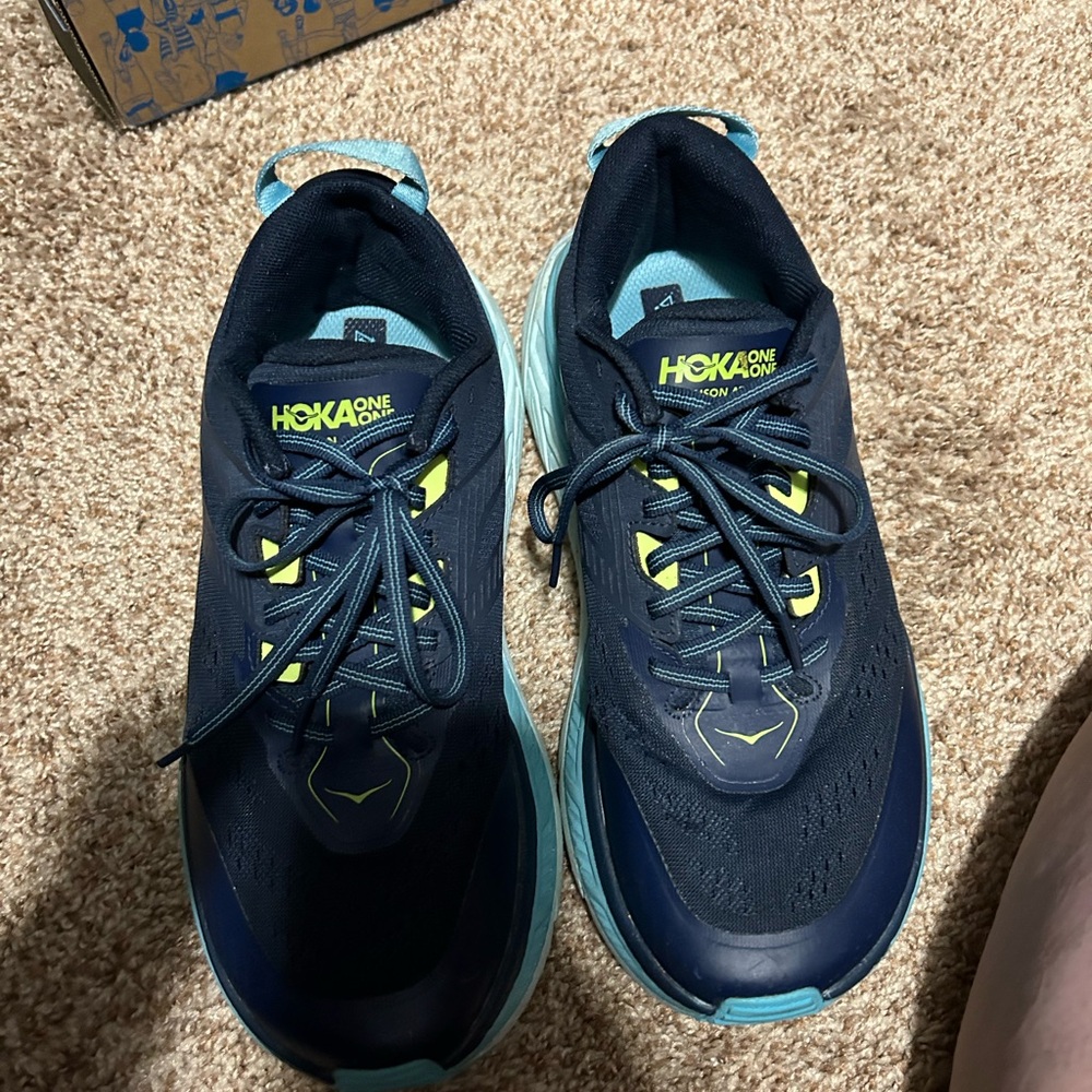 Women’s size 10 navy and teal hoka Stinson ATR 6 running shoes